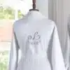 ⁦חלוק מגבת איכותי לחתן וכלה - מתנת כותנה מפנקת⁩ – תמונה ⁦3⁩